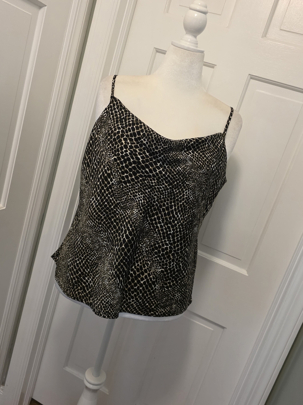 NWT Banana Republic Factory Black & Cream Snake-Print Strappy Cami XL, Ret. $49